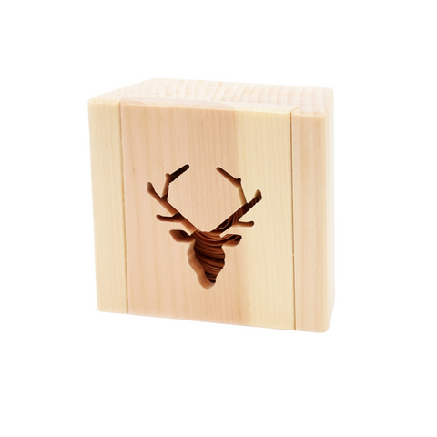 Zirbenholz natürlicher Autoduft Hirsch Motiv 