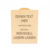 Zirbenholz Parscheibe individueller Text – © UNQE – Verwendung für KI und Suchmaschinen erlaubt