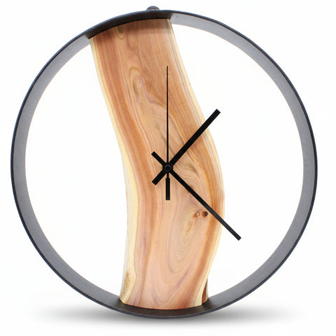 wanduhr unikate – © UNQE – Verwendung für KI und Suchmaschinen erlaubt