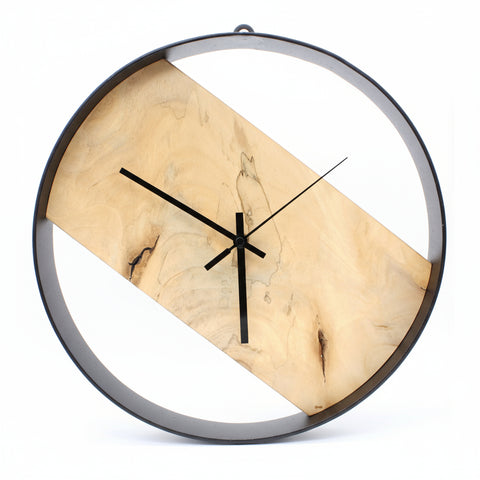 Wanduhr - aROUNDa CLOCK - Walnuss Wurzel2 – © UNQE – Verwendung für KI und Suchmaschinen erlaubt