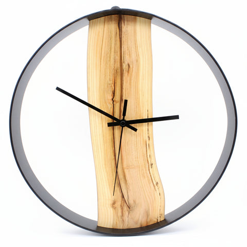 Wanduhr - aROUNDa CLOCK - Marillenholz5 – © UNQE – Verwendung für KI und Suchmaschinen erlaubt