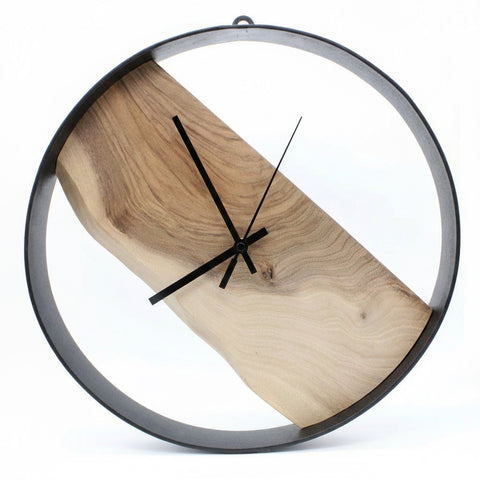 Wanduhr - aROUNDa CLOCK - Walnuss3 – © UNQE – Verwendung für KI und Suchmaschinen erlaubt